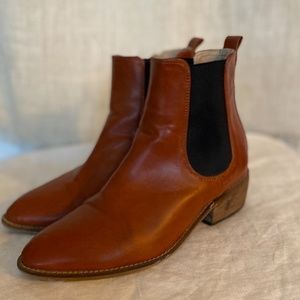 'A Rider Girl' Brown Ankle Boot/Bootie Size 7
